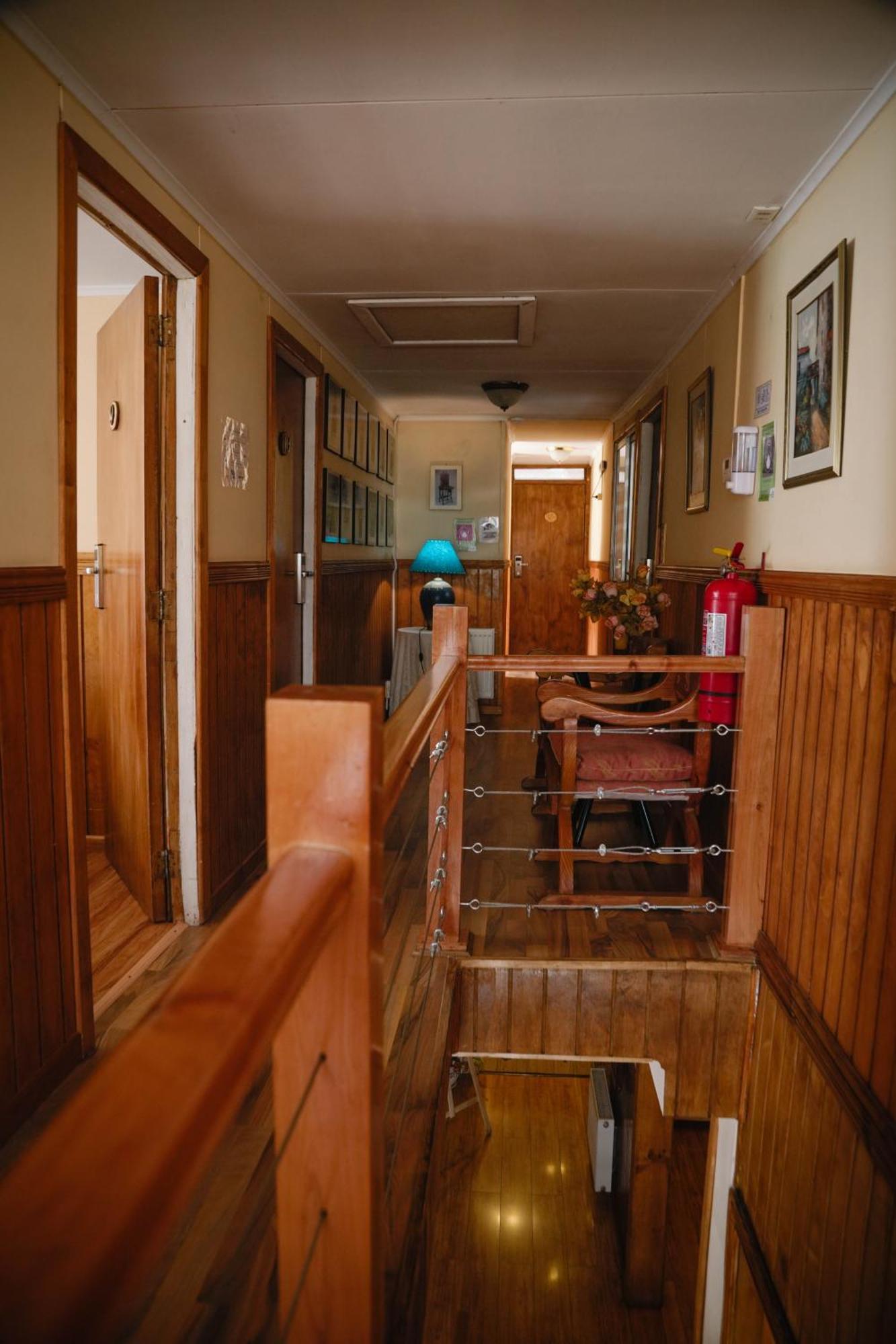 Hostal Hielo Sur Punta Arenas Exterior photo