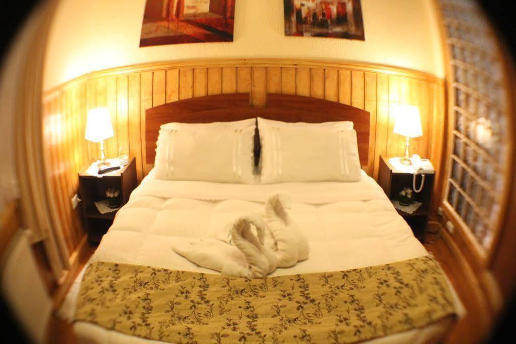 Hostal Hielo Sur Punta Arenas Exterior photo